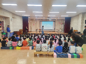 2026&nbsp;유치원으로&nbsp;찾아오는&nbsp;입체낭독극&nbsp;체험학습